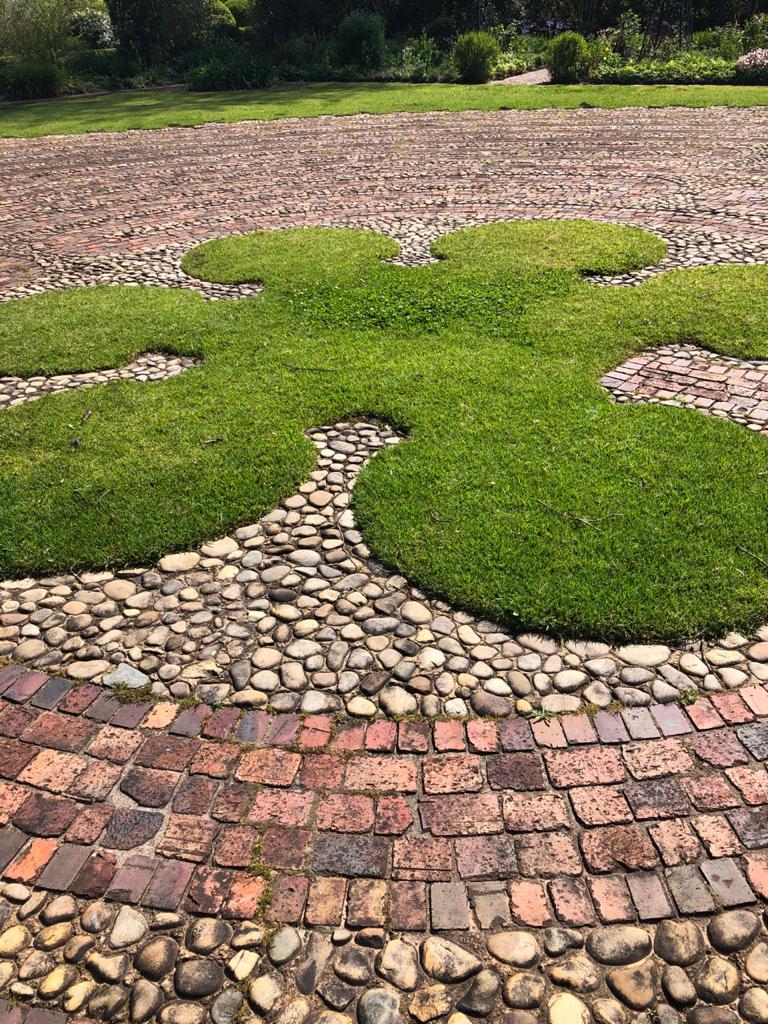 labrynth detail